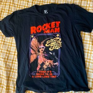 men’s elton john t shirt size L